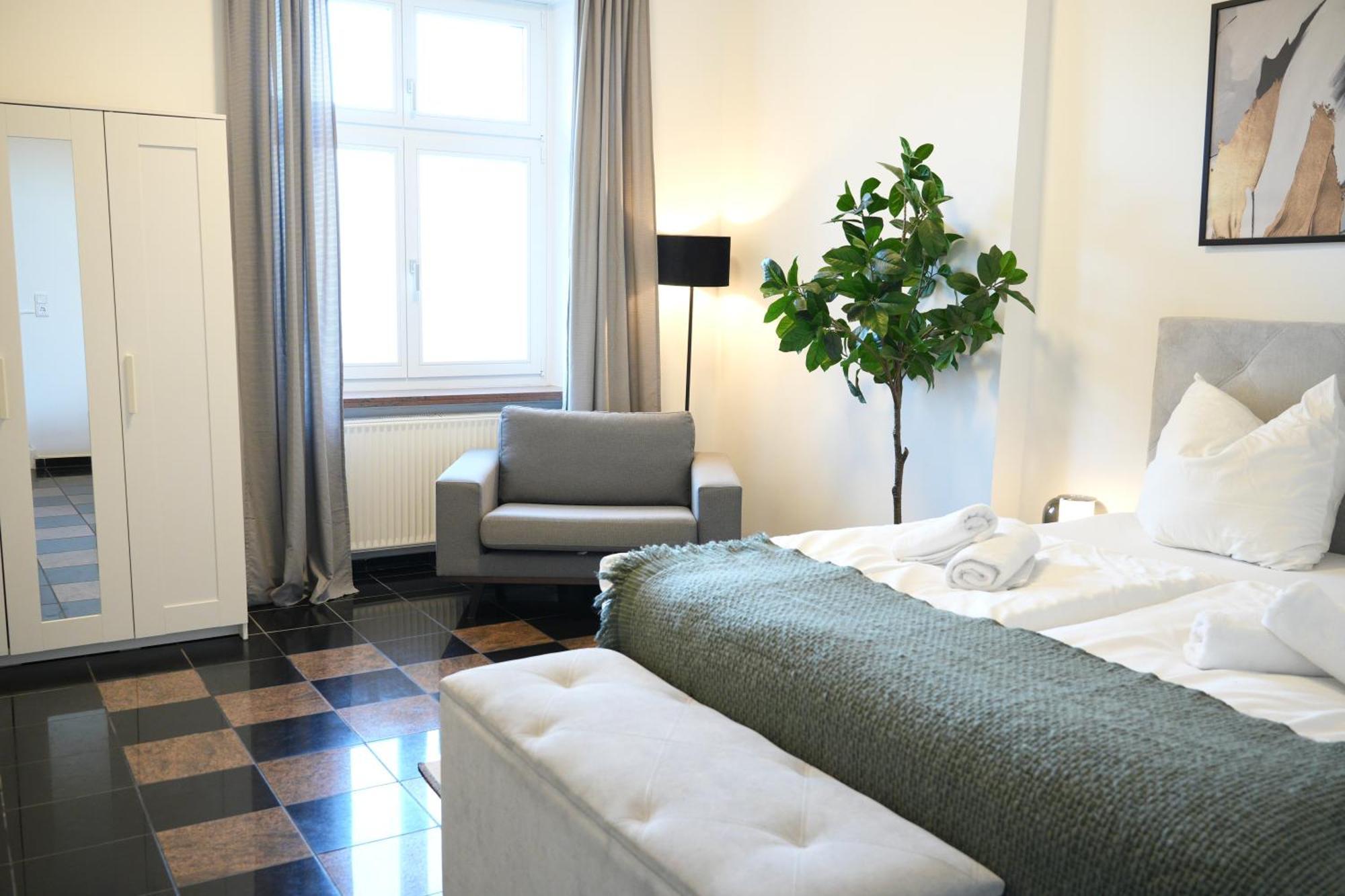 Exquisite 100qm An Der Spree Appartement