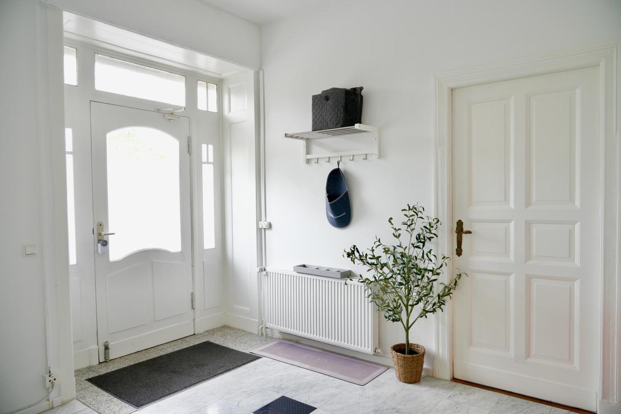Exquisite 100qm An Der Spree Appartement Berlijn